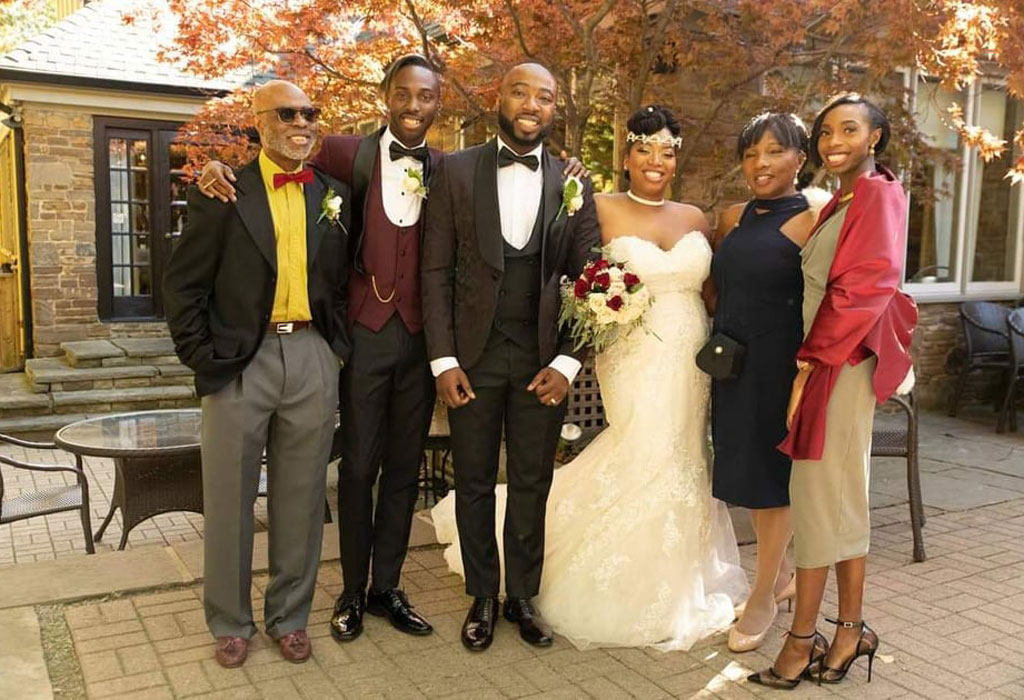 Ola Kuforiji&nbsp;with family on his wedding day