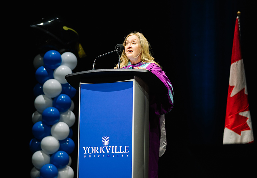 Dr. Angela Antohi-Kominek